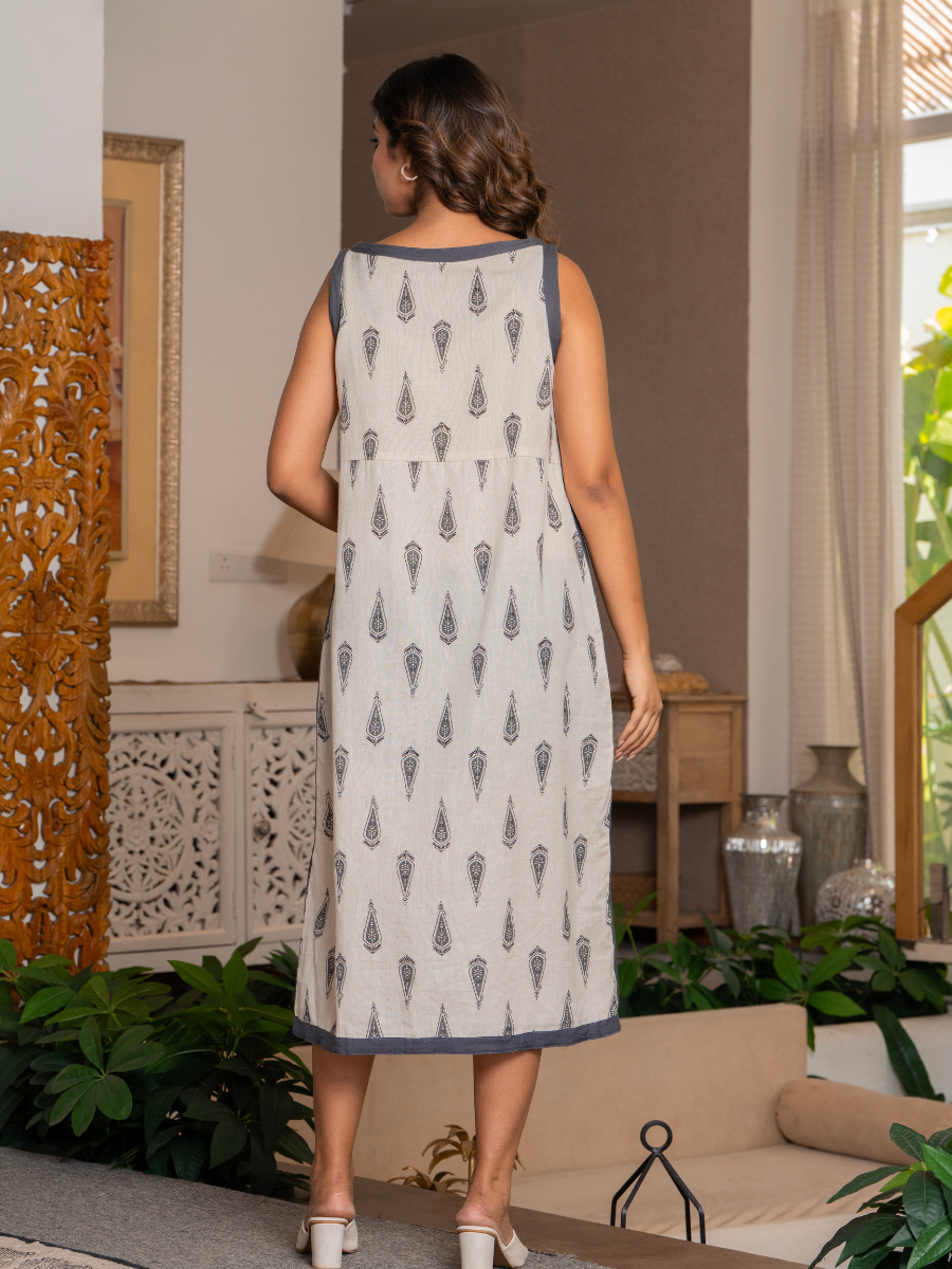 Sleeveless Printed Linen-Cotton Dress – Soft Grey Elegance